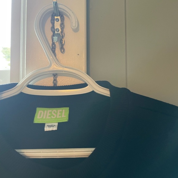 Deal Crewneck Sweater - Picture 4 of 6